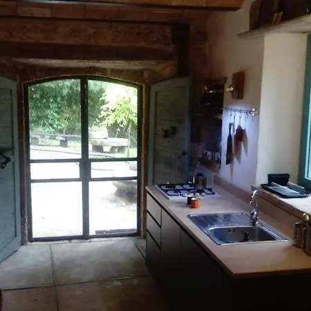 Villa 1-Bed Countryside Villa 3km from Massa Martana Massa Martana
